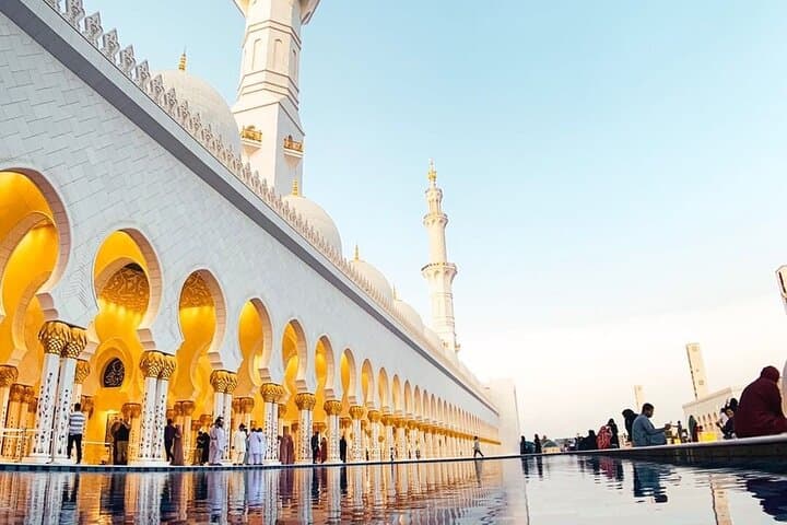 Private Round-Trip Sheikh Zayed Grand Mosque Tour from Dubai — From Dubai to Abu Dhabi photo 3