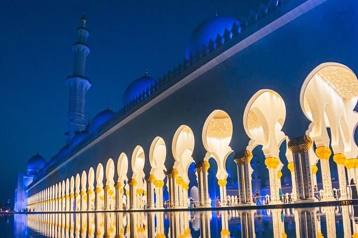 Private Round-Trip Sheikh Zayed Grand Mosque Tour from Dubai — From Dubai to Abu Dhabi photo 4