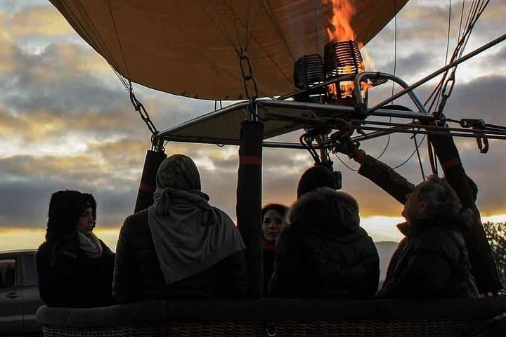 Sunrise Hot Air Balloon Over Segovia — Flights with Madrid Transfers photo 2