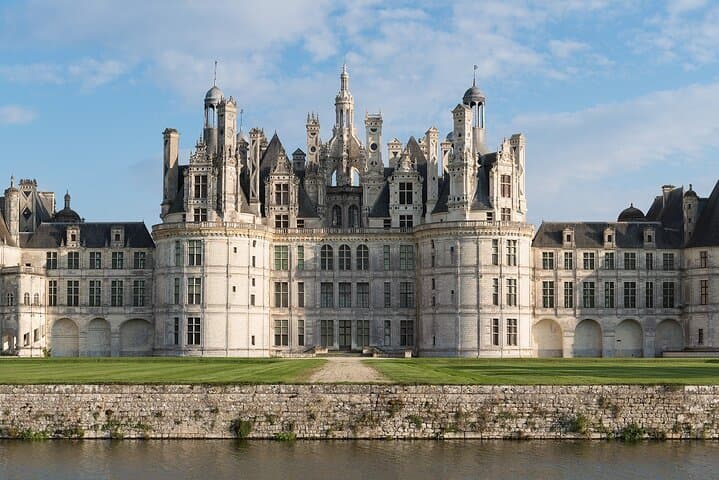 Customize Your Private Loire Valley Castles Tour from Paris photo 4