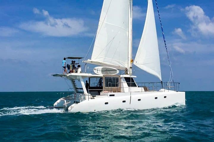 Mirissa Yacht Cruise: Whale Watching & Private Luxury on Sri Lanka’s South Coast
