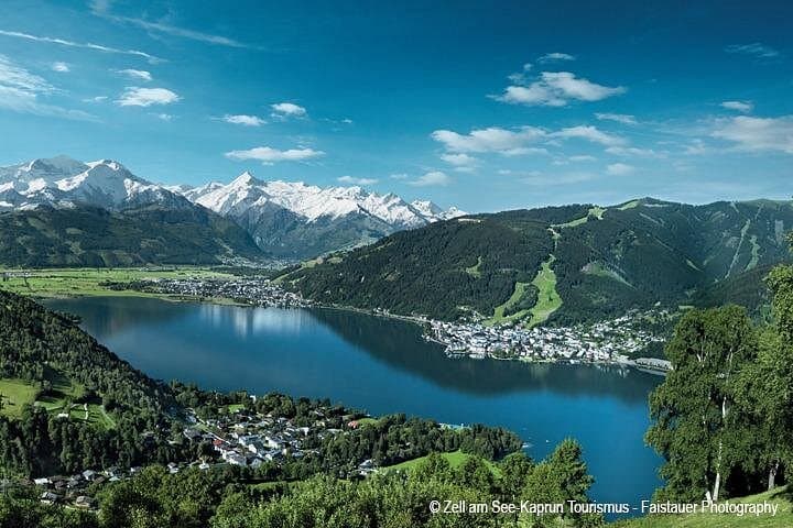 Kitzsteinhorn Glacier & Zell am See Day Tour — Top of Salzburg Panorama and Alpine Lake Visit