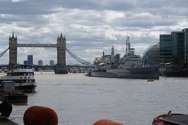 Sizzling Southwark: Private Walking Tour of London’s Riverside History photo 4