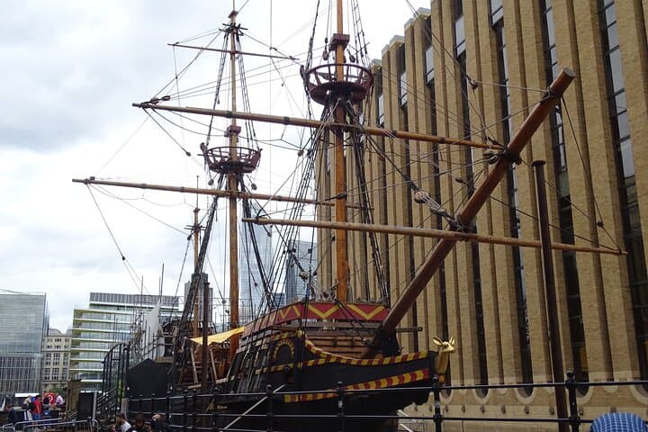 Sizzling Southwark: Private Walking Tour of London’s Riverside History photo 3