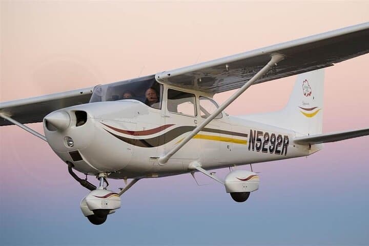 Helicopter Transfer from Colombo Airport (CMB) to Sigiriya (GIU): Fast Scenic Air Transfer photo 4
