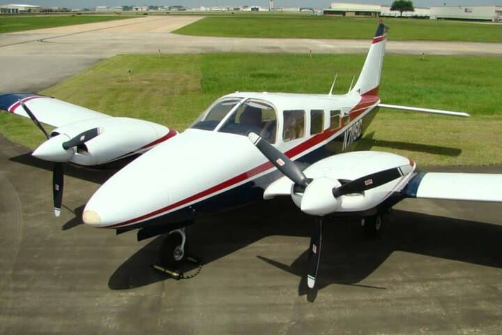 Scenic Air Transfer Between Colombo (CMB) and Koggala (KCT) photo 5