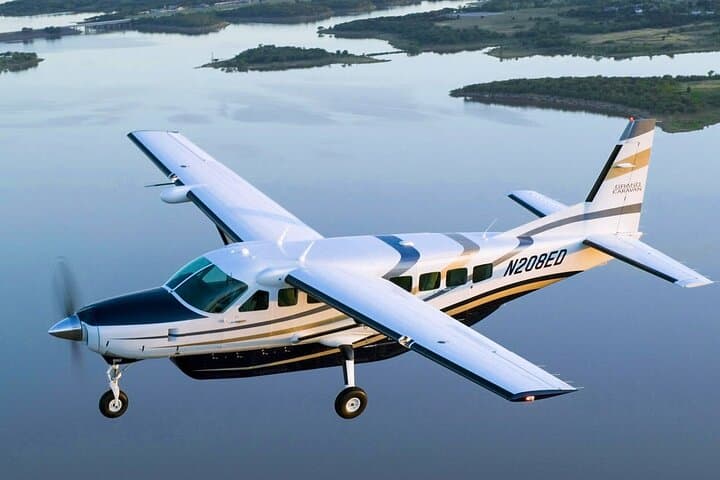 Helicopter Transfer from Colombo (CMB) to Weerawila (WRZ) — Fast Domestic Air Transfer in Sri Lanka photo 4