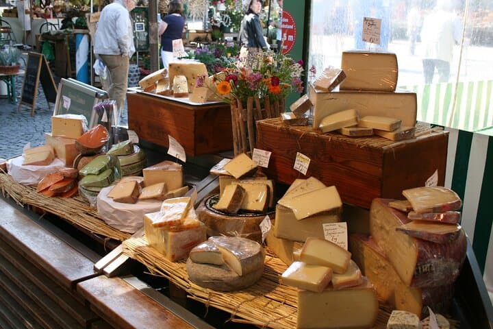 Bavarian Food Walking Tour Munich Viktualienmarkt Guide photo 5