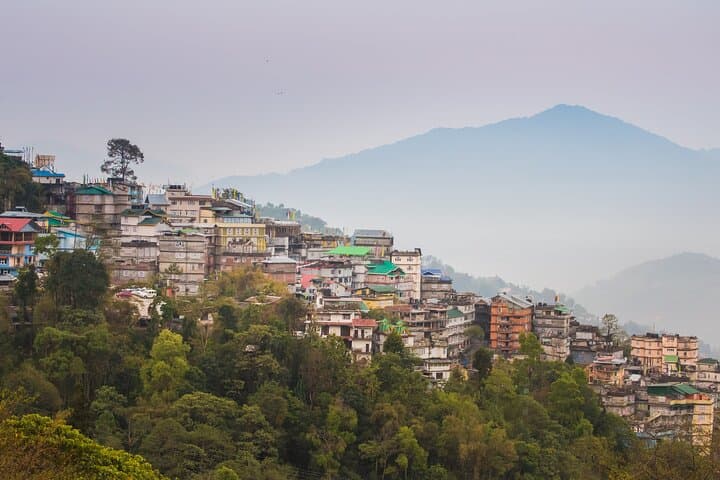 Gangtok Full-Day Sightseeing: Monasteries, Markets & Ropeway Highlights