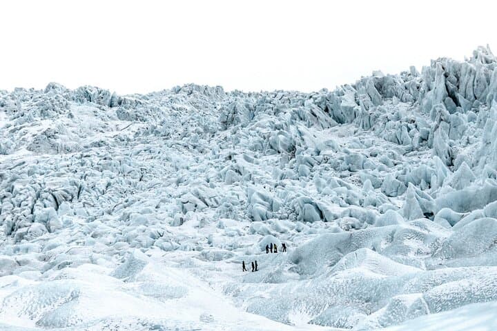 Private Jökulsárlón Glacier Lagoon 2-Day Tour & Glacier Hike from Reykjavík