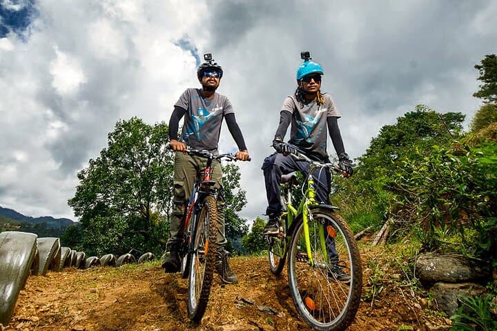 Cycling to Ravana Falls, Cave & Ella Gap — Half-Day Ride from Ella photo 2