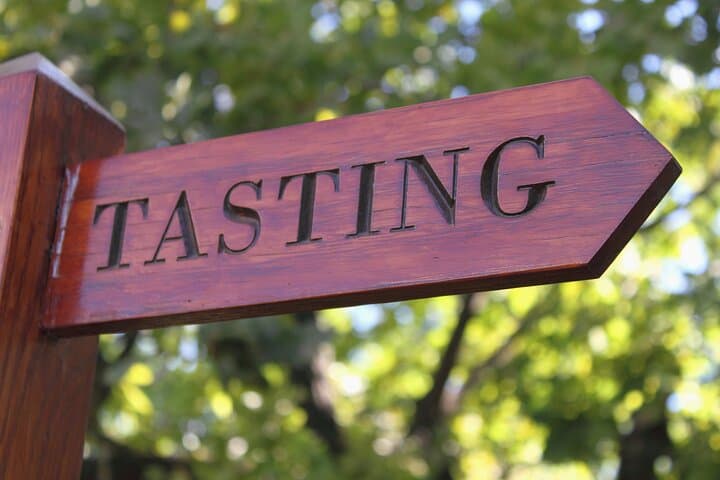 Private Cape Peninsula Full-Day Tour: Cape Point, Constantia Wine & Cape Town City Sights
