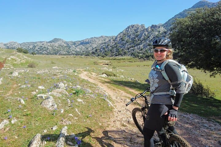 45km MTB Loop in Grazalema Natural Park — Moderate Cross-Country Ride photo 2