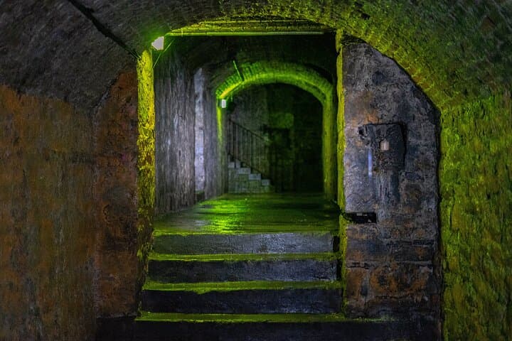 Haunted Vaults & Greyfriars Graveyard Walking Tour — Edinburgh Ghost Walk photo 5