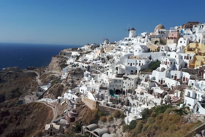 Santorini Highlights: 4-Hour Tailor-Made Private Tour of Caldera & Akrotiri photo 4