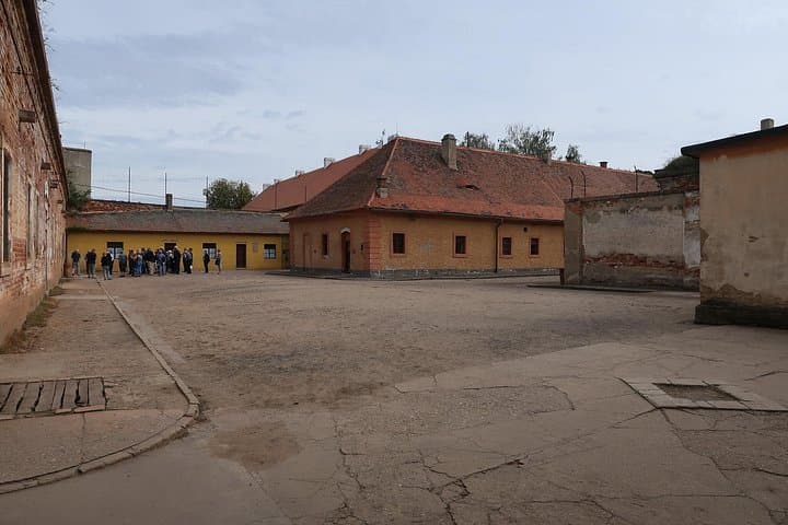 Private Day Trip to Terezín Concentration Camp from Prague — Guided WWII History Tour photo 3