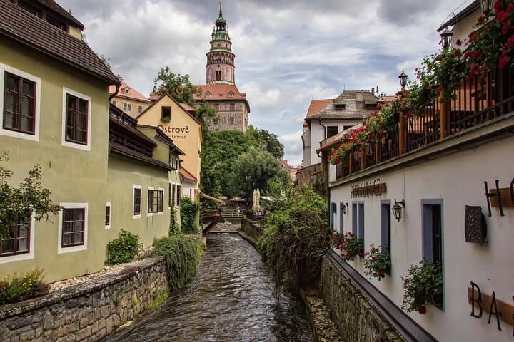 Český Krumlov Private Day Tour: Local Guide to Castle, River & Food photo 6