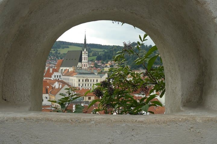 Český Krumlov Private Day Tour: Local Guide to Castle, River & Food