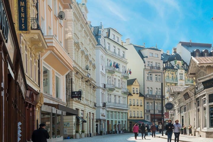 Karlovy Vary Private Half-Day Tour: Top Sights, Springs & Local Flavors photo 6