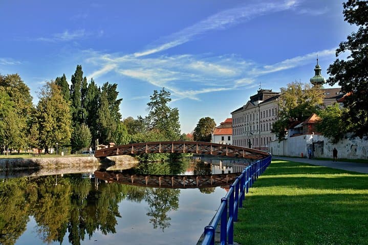 Private Day Trip to České Budějovice from Prague: Budvar, Black Tower & Local Eats