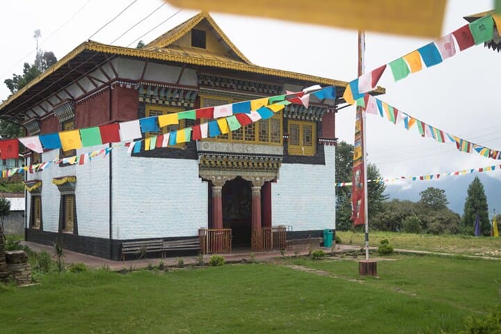 Pelling Half-Day Guided Sightseeing: Pemayangtse, Rabdentse & Khangchendzonga Views photo 3