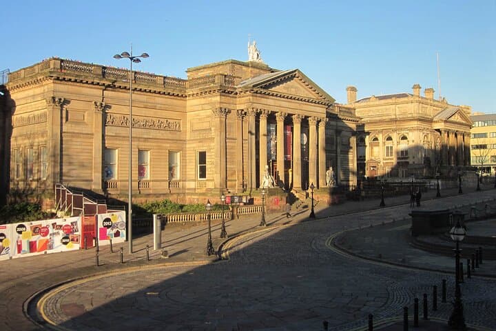 Private Liverpool Walking Tour: City Highlights & Cavern Club Entry photo 5