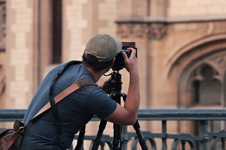 Ride and Frame Barcelona: Private Photo E-Bike Tour of Modernism and the Mediterranean photo 2