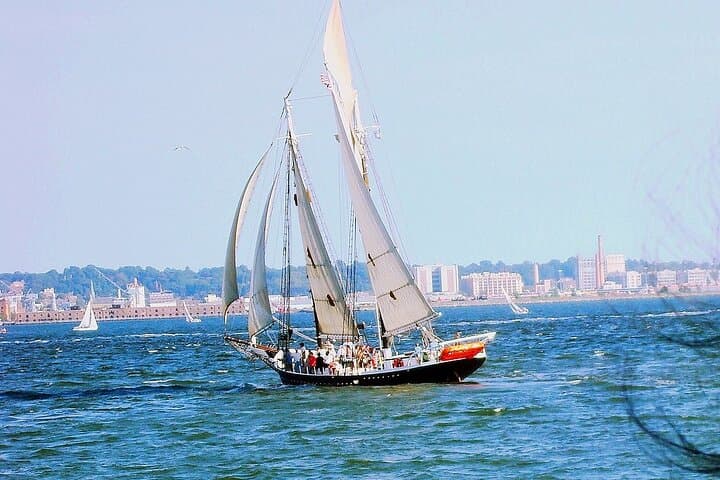 Private Sail Across Mumbai Harbor to Mandwa: Skyline, Lighthouses & Ferry Return photo 3