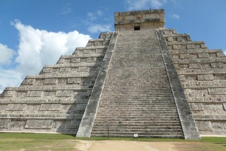Chichén Itzá Private Experience — Cenote Swim, Valladolid & Guided Ruins Tour photo 4