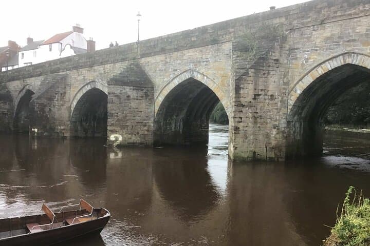 Durham Cathedral & Old City: Full-Day Historic Walking Tour photo 6