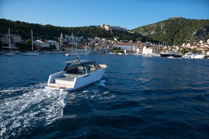Colnago 45 Private Speedboat Tour to Blue Cave & Vis from Hvar