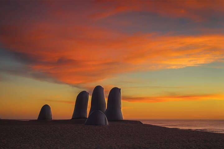 Half-Day Punta del Este Coastal & Casa Pueblo Tour photo 2