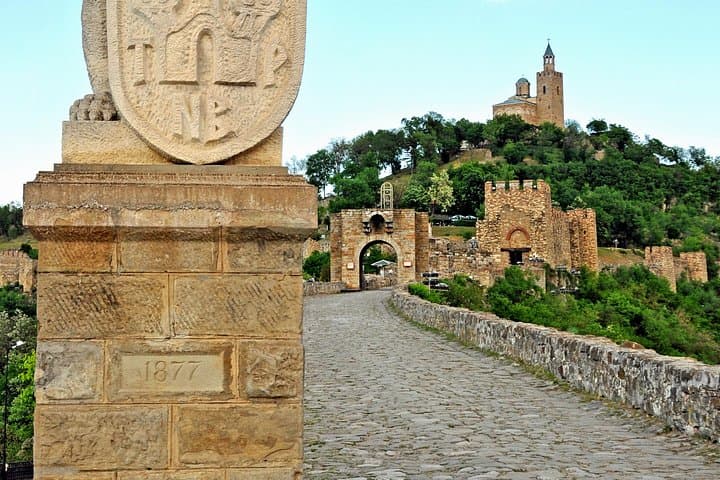 One-Day Bulgaria: Veliko Tarnovo, Bacho Kiro Cave & Dryanovo Monastery photo 1