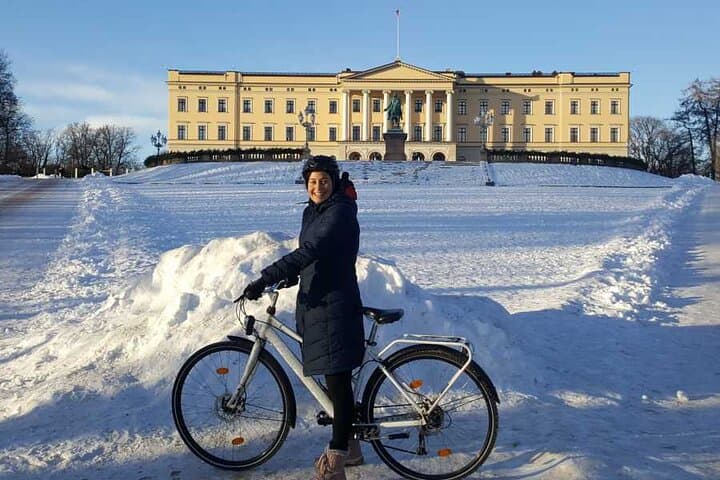 Oslo Winter Bike Tour: Spiked Tires, Opera House & Frozen Harbor Ride