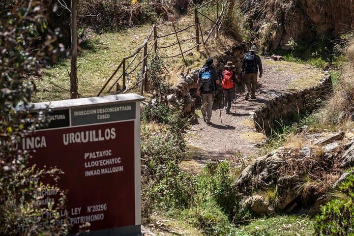 Full-Day Private Hike to Chinchero, Urquillos & Huayllabamba — Sacred Valley Trek from Cusco