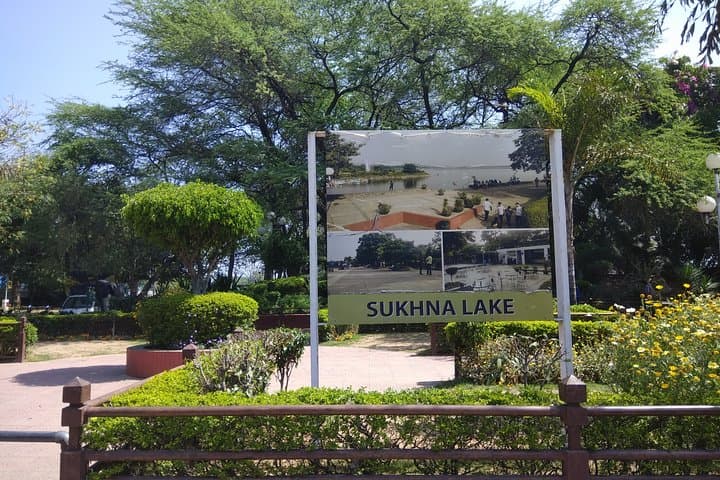 Garden Trails of Chandigarh: Full-Day Guided Tour of Rose Garden, Rock Garden & Sukhna Lake photo 3