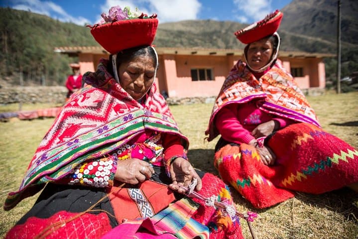 Huilloc to Pumamarca and Ollantaytambo: Full-Day Private Hike in the Sacred Valley photo 2