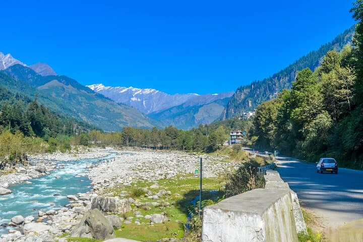 Manali Full-Day Highlights Tour by Car — Waterfalls, Temples & Mountain Views photo 2