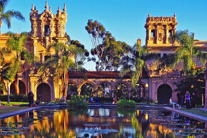 Private Customizable San Diego City Highlights Tour with Local Guide