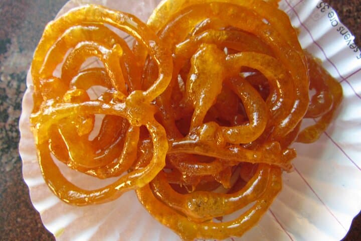 Varanasi Foodie Walk: Street Eats, Ghats & Banarasi Sweets photo 6