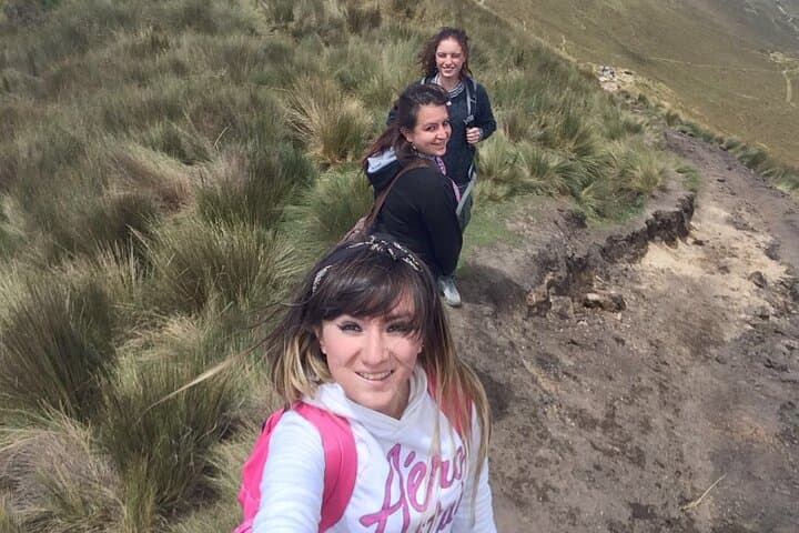 Quito From Above: Cable Car, Columpio del Cielo & Rucu Pichincha Hike photo 5