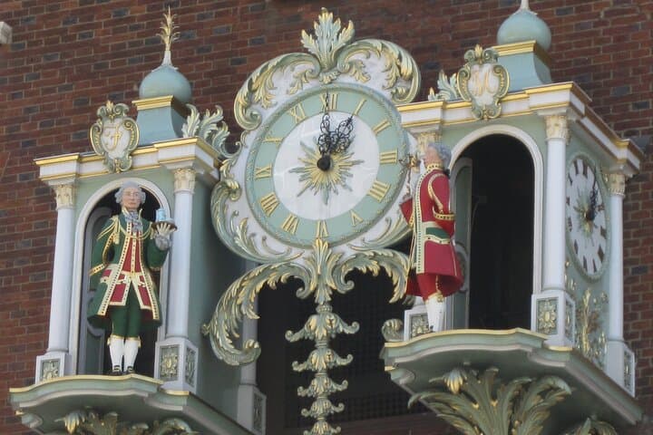 St James & Mayfair Private Walking Tour — Royal London in 5–6 Hours photo 3