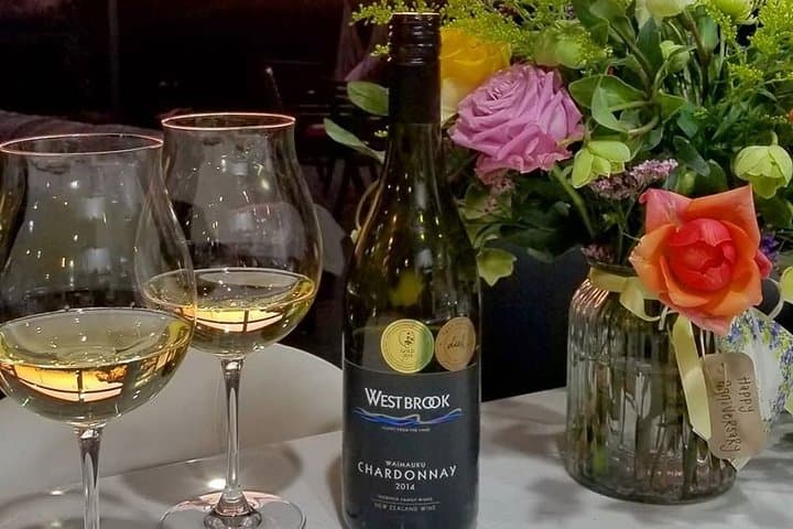 Private Auckland Wine & Muriwai Beach Tour with Gourmet Lunch photo 3