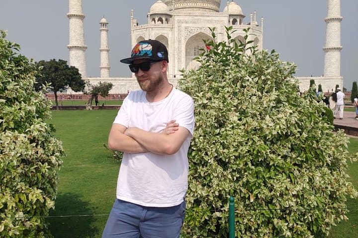 Sunrise at the Taj: 2-Day Luxury Agra Tour with Fatehpur Sikri photo 5