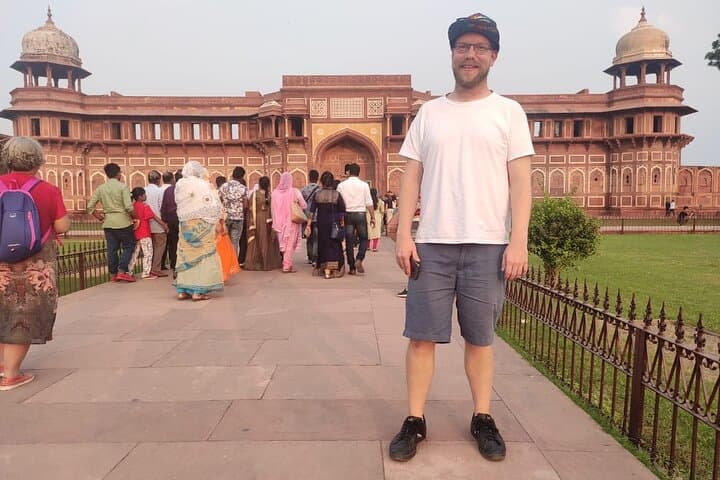 Private Taj Mahal Day Tour From Delhi — History, Tips & Logistics