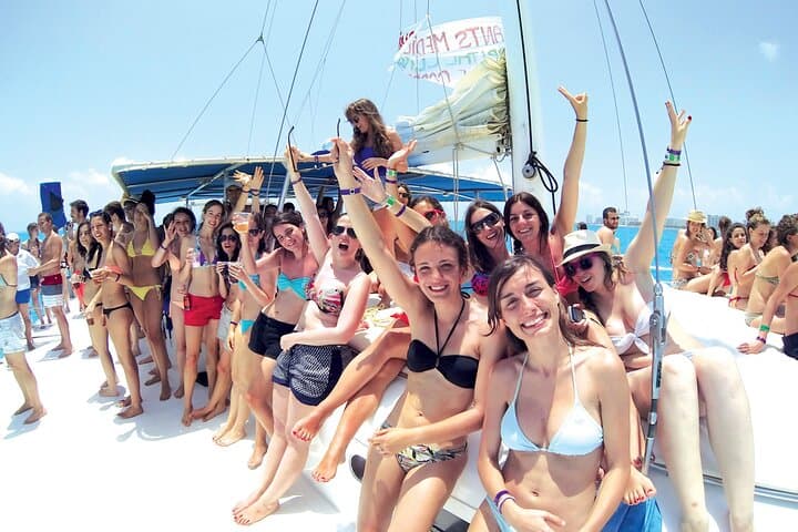 Catamaran Snorkel & Beach Club Day Trip to Isla Mujeres from Cancun photo 5