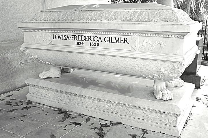 Ladies of Laurel Grove: Savannah's Women's History Tour in Laurel Grove Cemetery photo 4