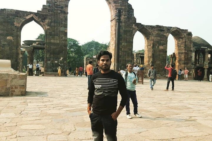 Private Full-Day Tour of Old and New Delhi: Red Fort, Qutub Minar & Chandni Chowk Rickshaw photo 6