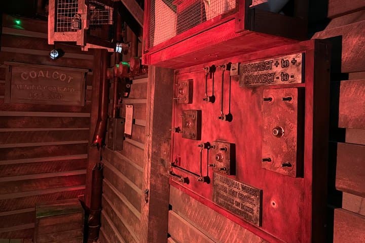 Trapped Below: Underground Escape Room Adventure in San Antonio photo 4