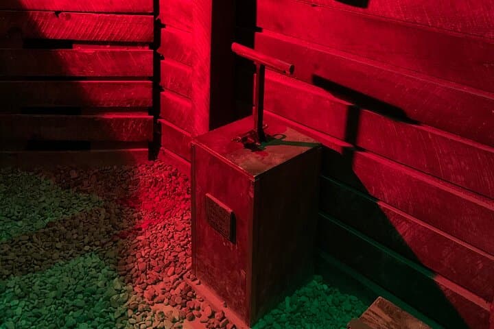 Trapped Below: Underground Escape Room Adventure in San Antonio photo 5